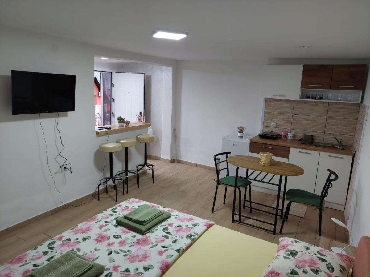 Apartmani Kuljanin Donji Milanovac Quarto foto